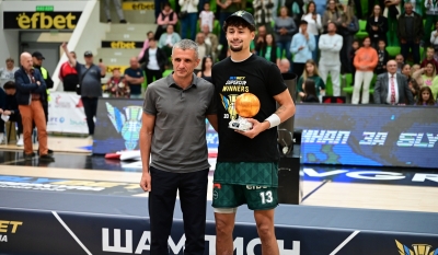 Джаванте Маккой с приза за MVP на SLYBET Суперкупа на България 2026